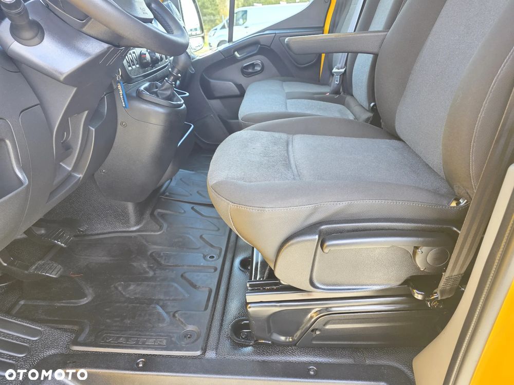 Renault MASTER 2,3 DCI 145 KONNA DOKA BRYGADÓWKA 7 OSOBOWA KLIMA WEBASTO SKRZYNIA 3,4M 150T/KM PRZEBIEGU GWARANCJA BLIŻNIAKI DO 3,5T - 12