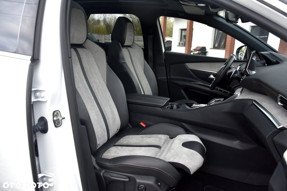 Peugeot 3008 1.6 PureTech HYbrid4 GT Line S&S EAT8 - 36