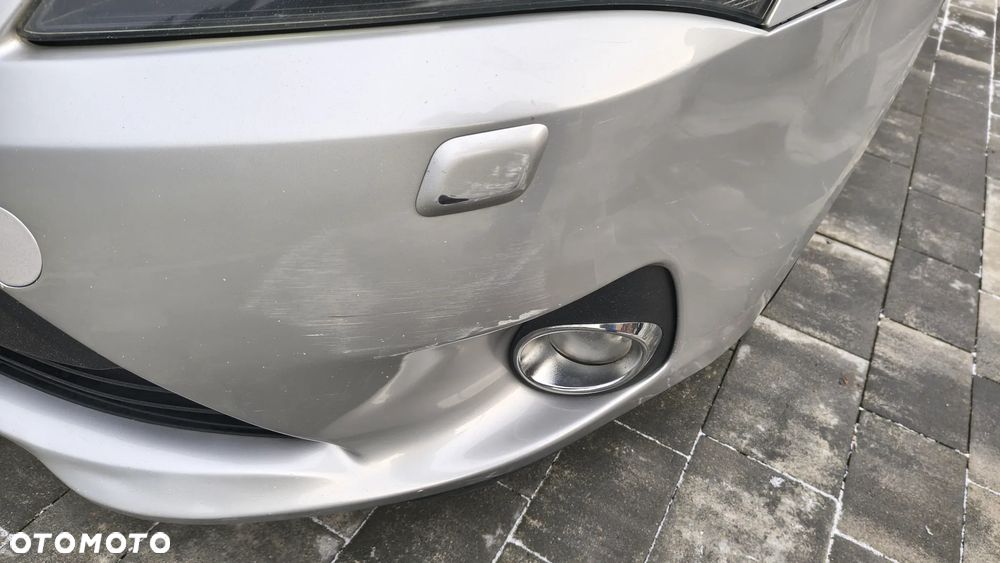 Toyota Avensis 2.0 D-4D Edition - 12