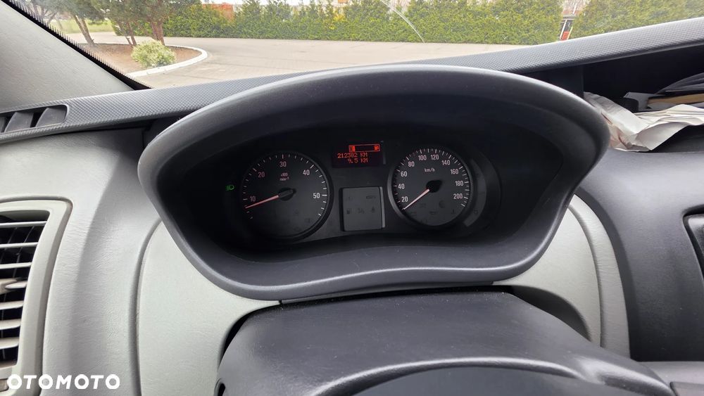 Opel Vivaro - 13