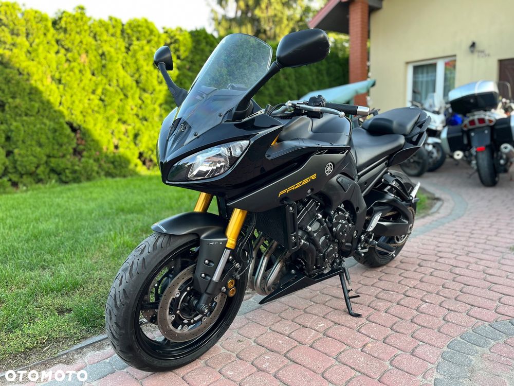 Yamaha FZ8 - 7