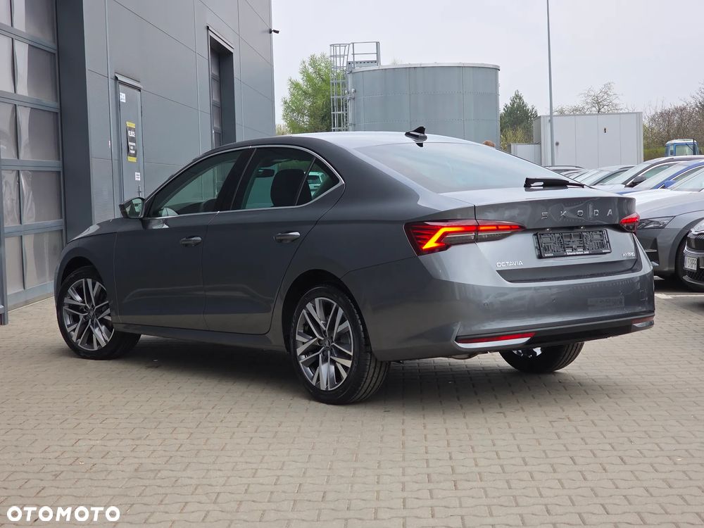 Skoda Octavia 1.5 TSI mHEV Drive Selection DSG - 2