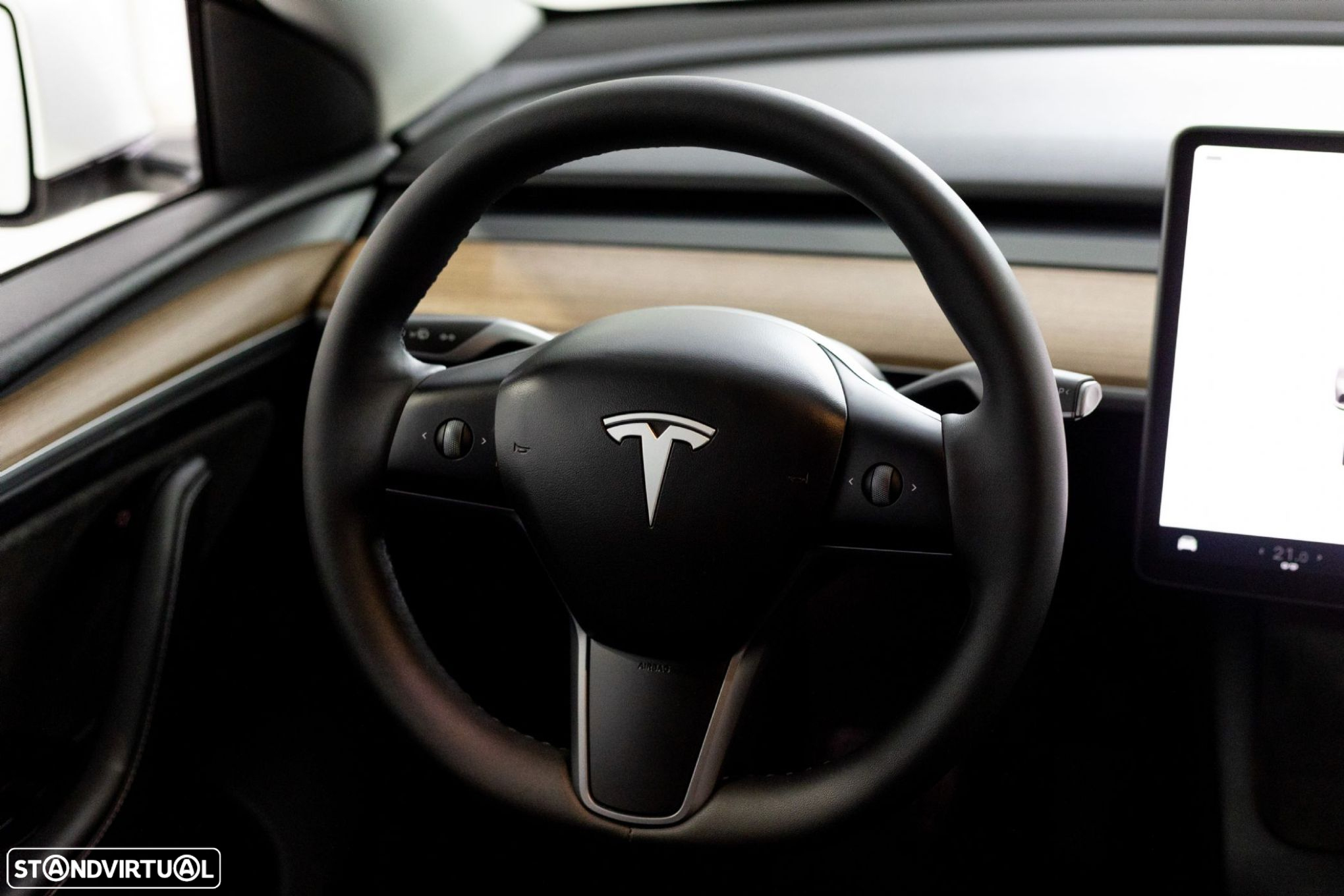Tesla Model Y Long Range Tração Integral - 33