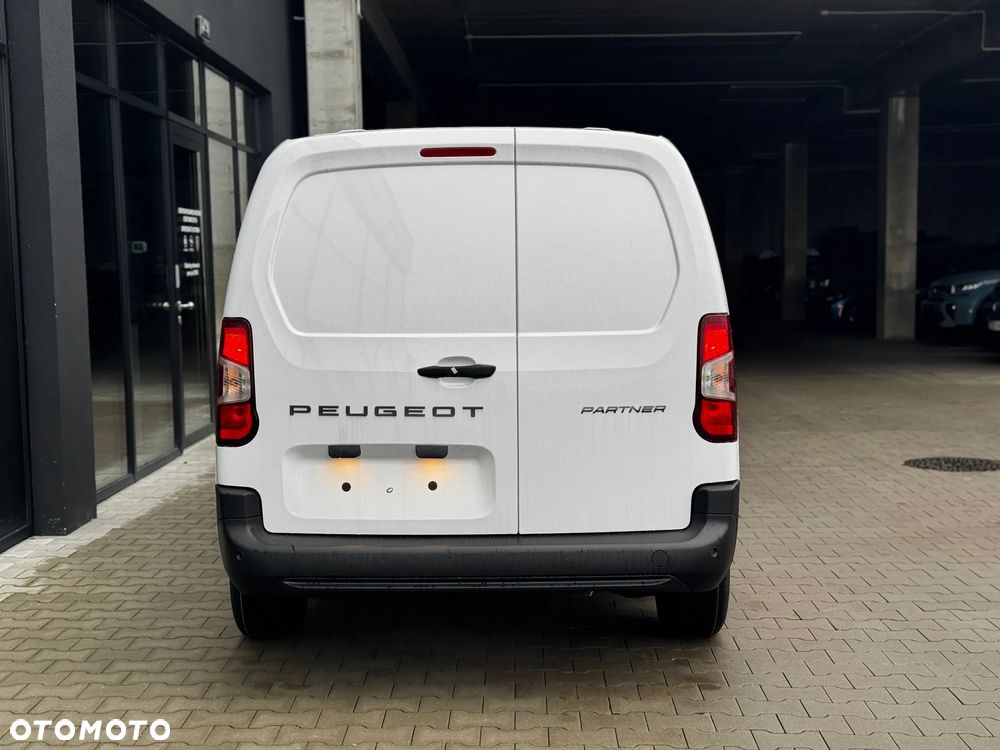 Peugeot Partner - 8