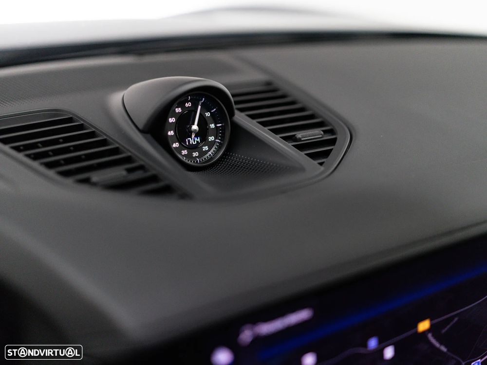 Porsche Panamera 4 E-Hybrid - 13