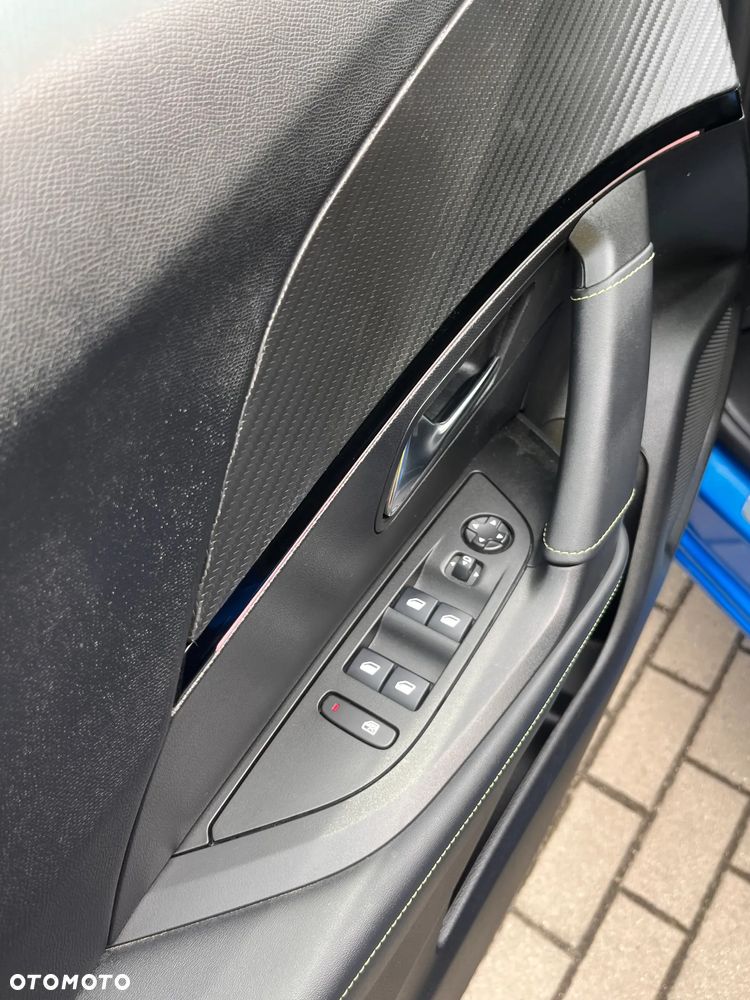Peugeot 2008 1.2 PureTech GT Pack S&S EAT8 - 11