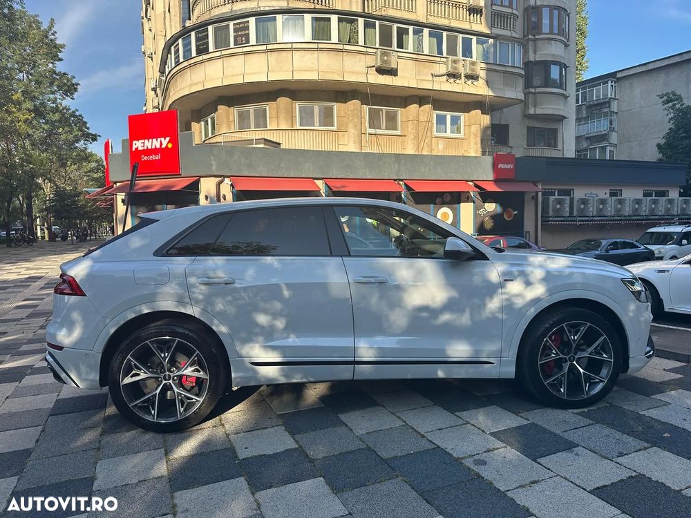Audi Q8 - 7