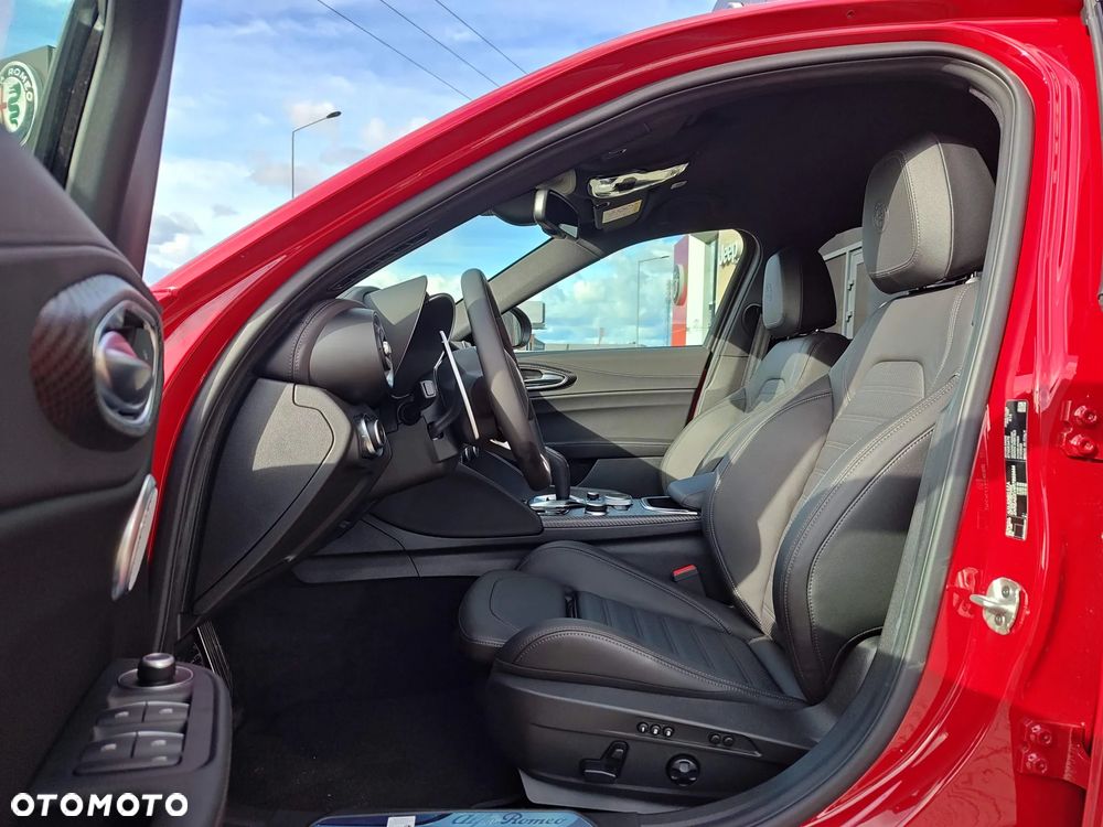 Alfa Romeo Giulia 2.9 Bi Turbo V6 Quadrifoglio - 10