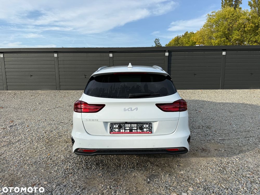 Kia Ceed 1.6 CRDi (48V Mild-Hybrid) Platinum - 6
