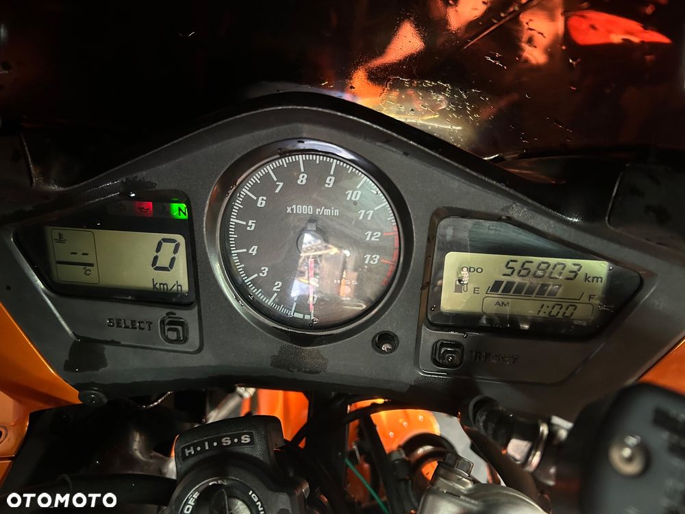 Honda VFR - 9