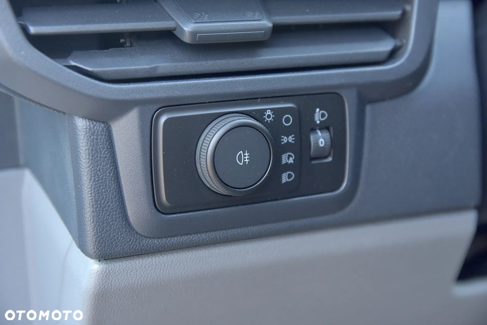 Ford Transit Custom Furgon L2H1 136KM - 18