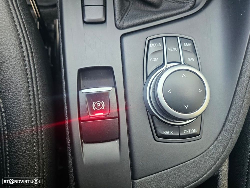 BMW X1 16 d sDrive Auto Advantage - 14