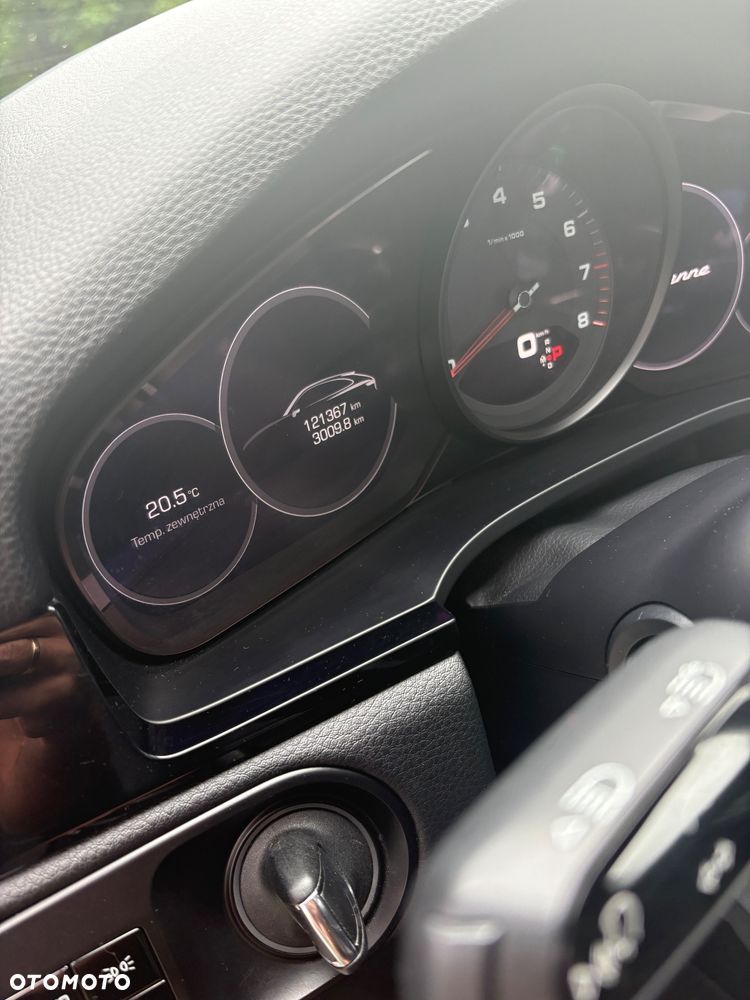 Porsche Cayenne Platinum Edition - 8