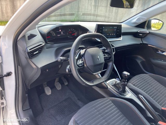 Peugeot 208 1.2 PureTech Allure - 11