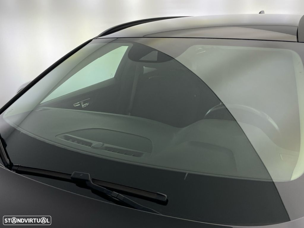 Volvo V60 2.0 B4 Momentum Core - 21