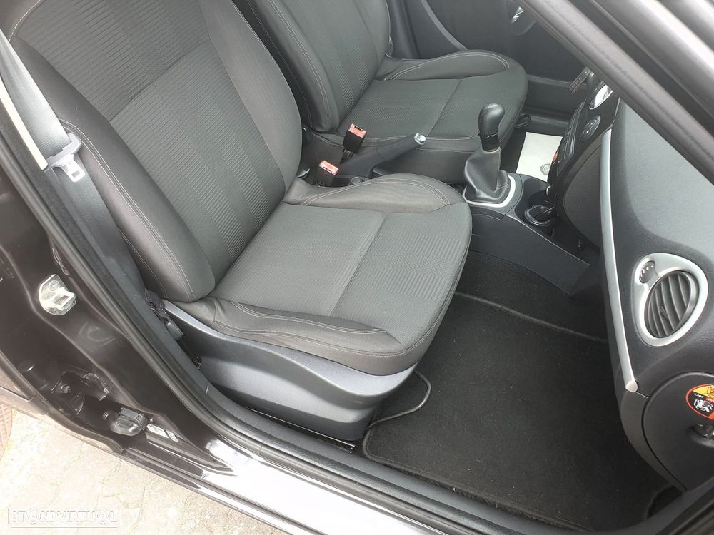 Renault Clio 1.5 dCi Dynamique S - 29