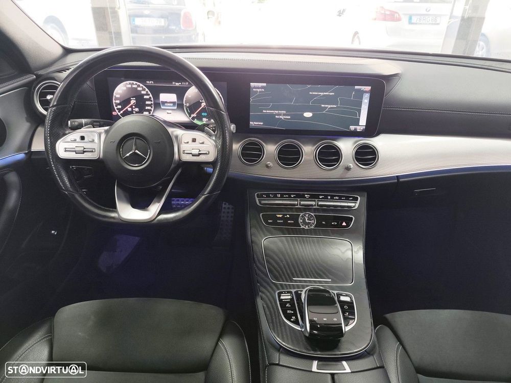 Mercedes-Benz E 300 de AMG Line - 21
