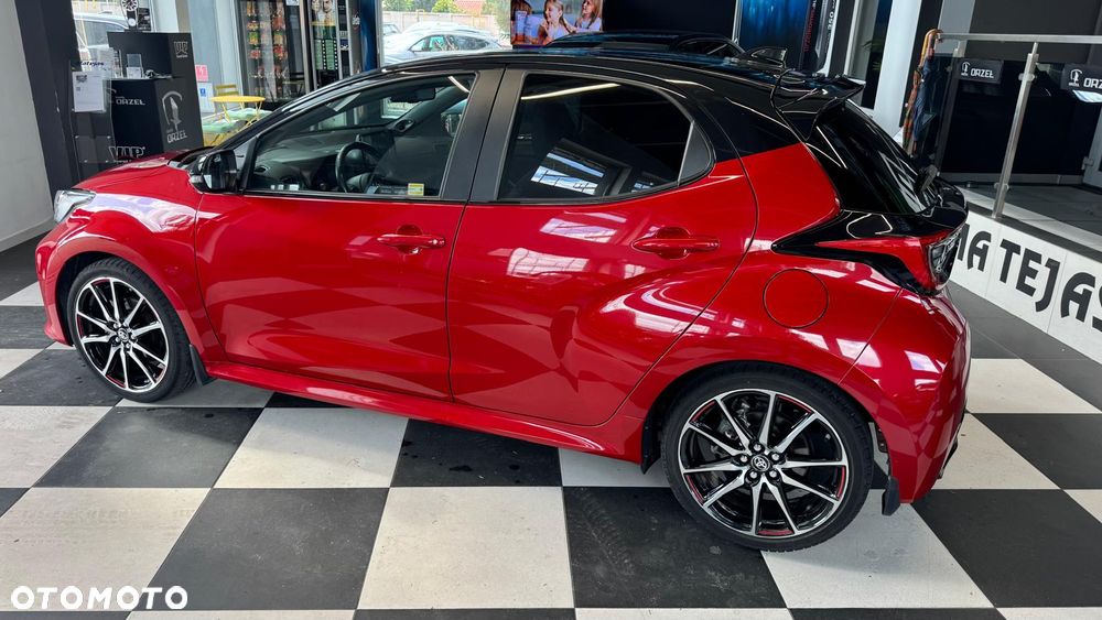 Toyota Yaris Hybrid 1.5 GR Sport - 2