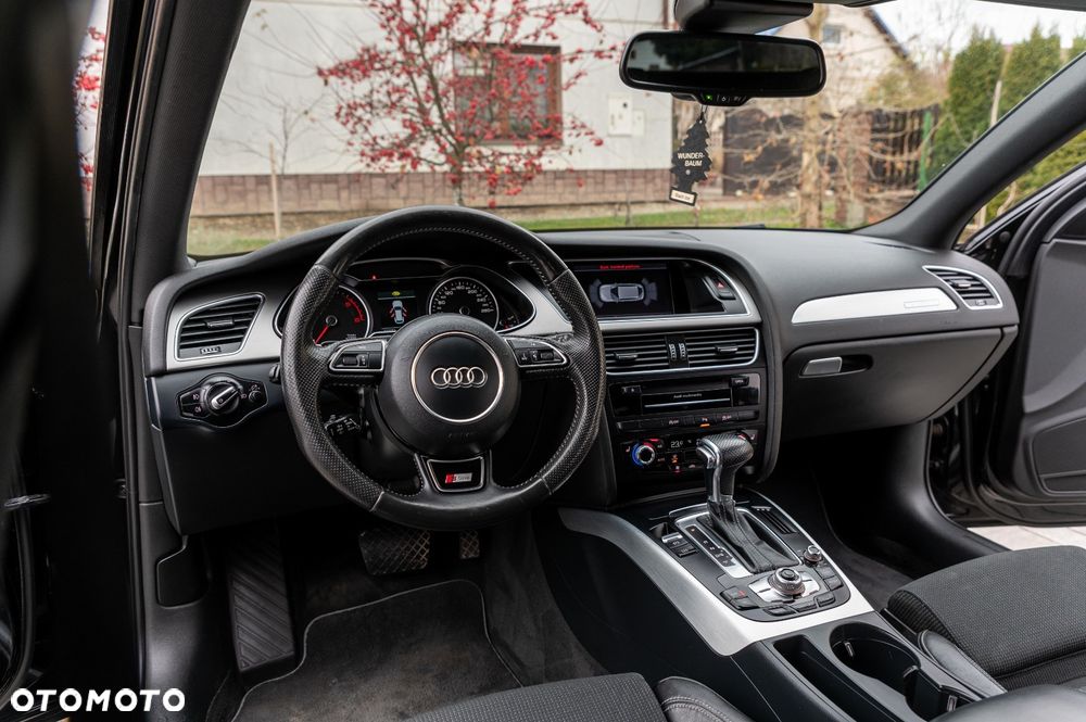 Audi A4 Avant 2.0 TDI DPF quattro S tronic S line Sportpaket - 28