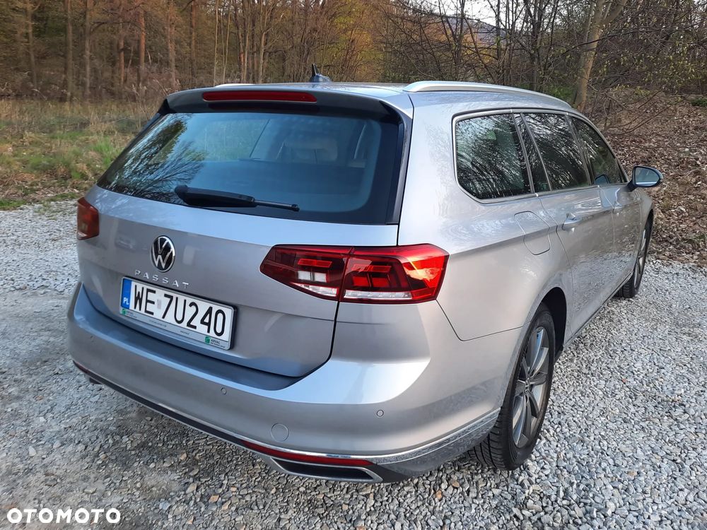 Volkswagen Passat 2.0 TDI Elegance DSG - 4