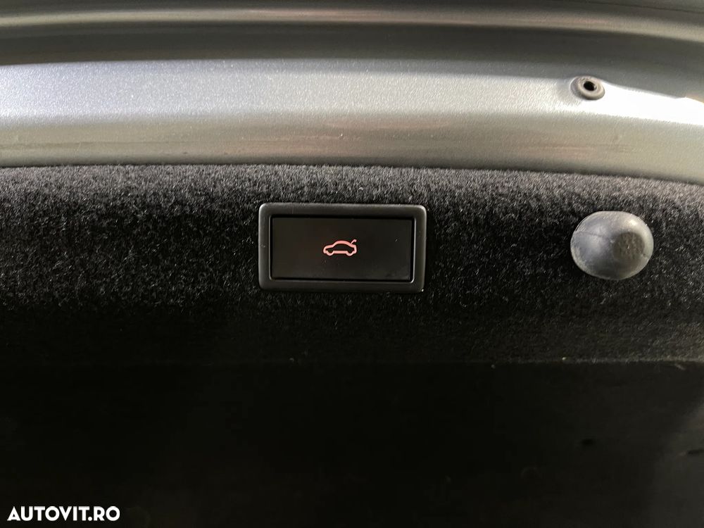 Skoda Superb 2.0 TDI DSG Ambition - 19