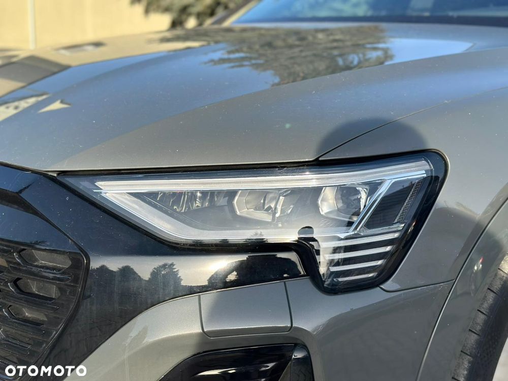 Audi Q8 Sportback e-tron - 9