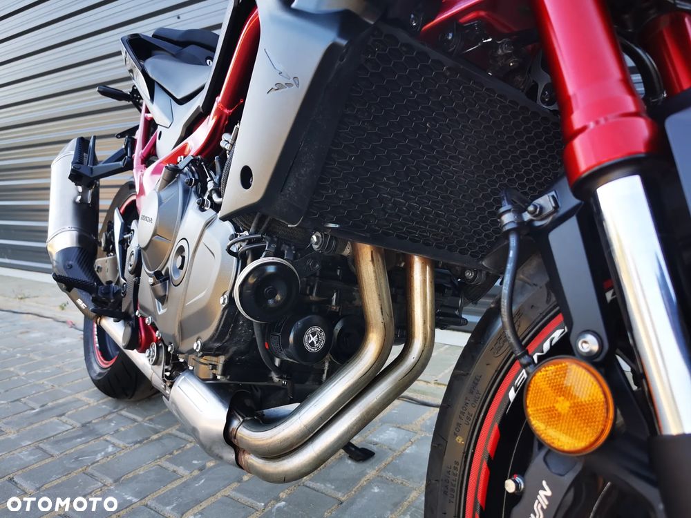 Honda Hornet - 26