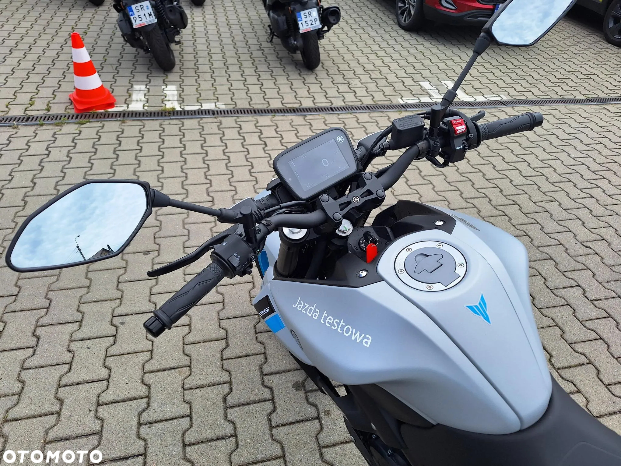 Yamaha MT - 5