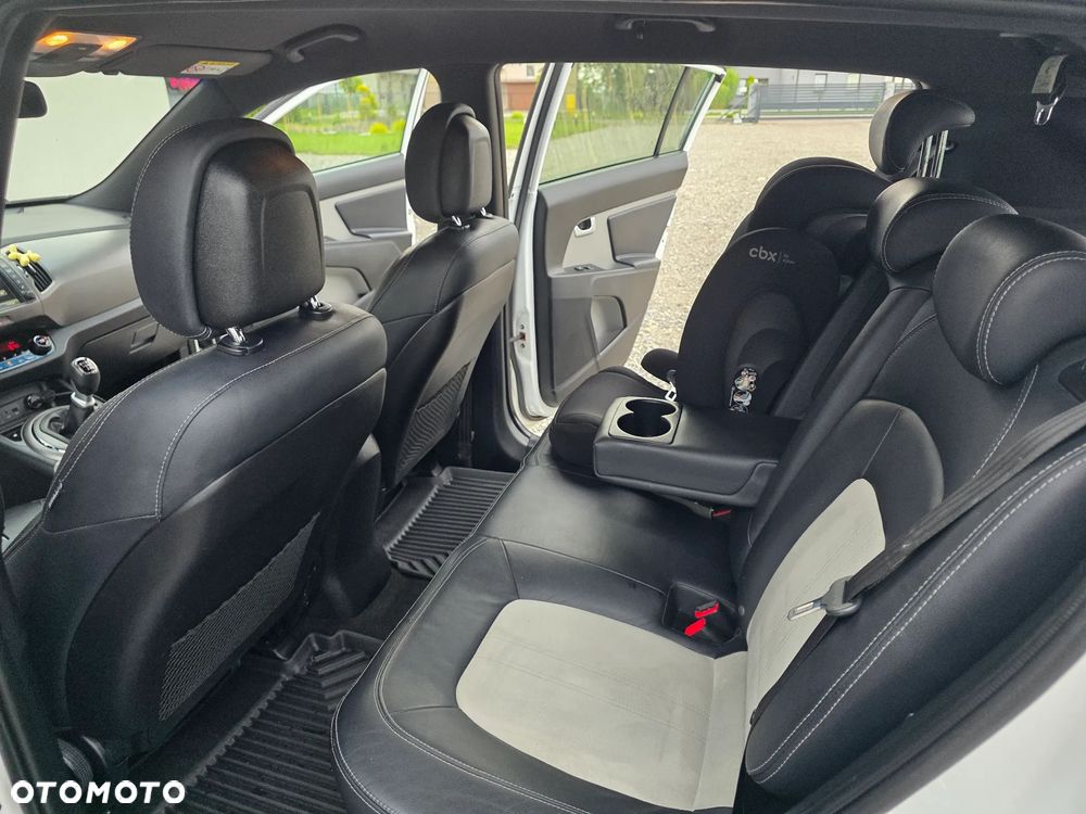 Kia Sportage 1.7 CRDI XL 2WD - 31