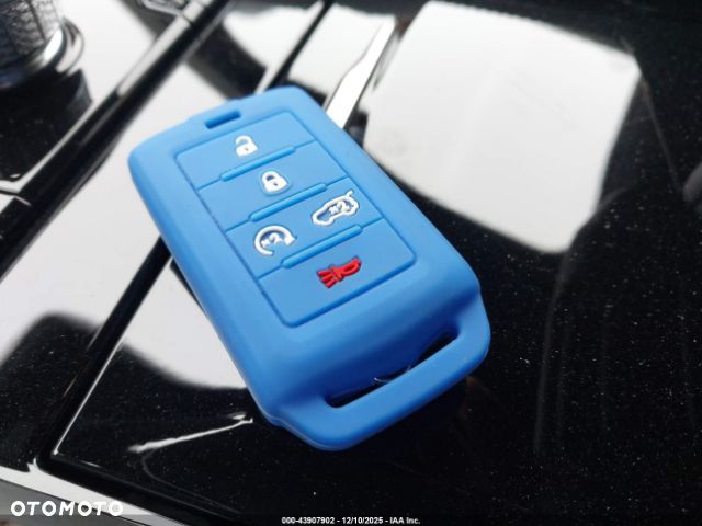 Jeep Grand Cherokee - 9