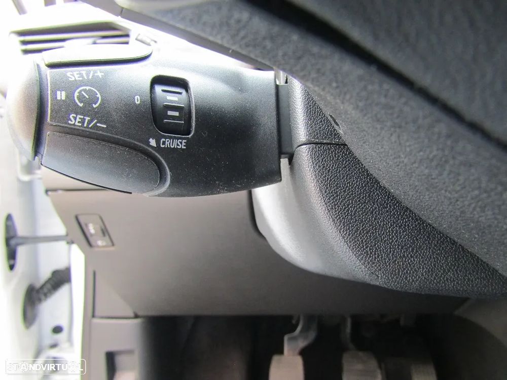 Peugeot 208 1.2 PureTech Active - 10