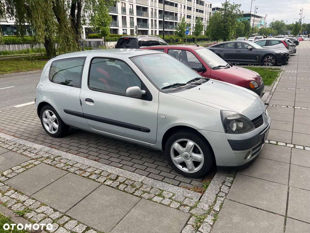 Renault Clio 1.2 16V Alize - 4