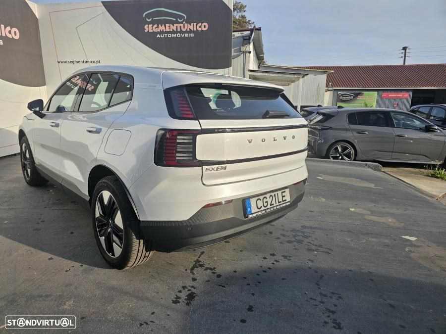 Volvo EX30 Single Motor Extended Range RWD Core - 25