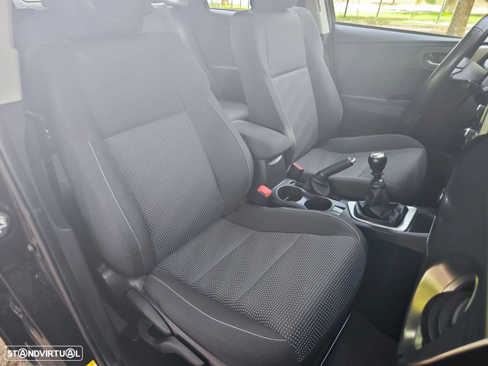 Toyota Auris 1.33 VVT-i Comfort+J16 - 10