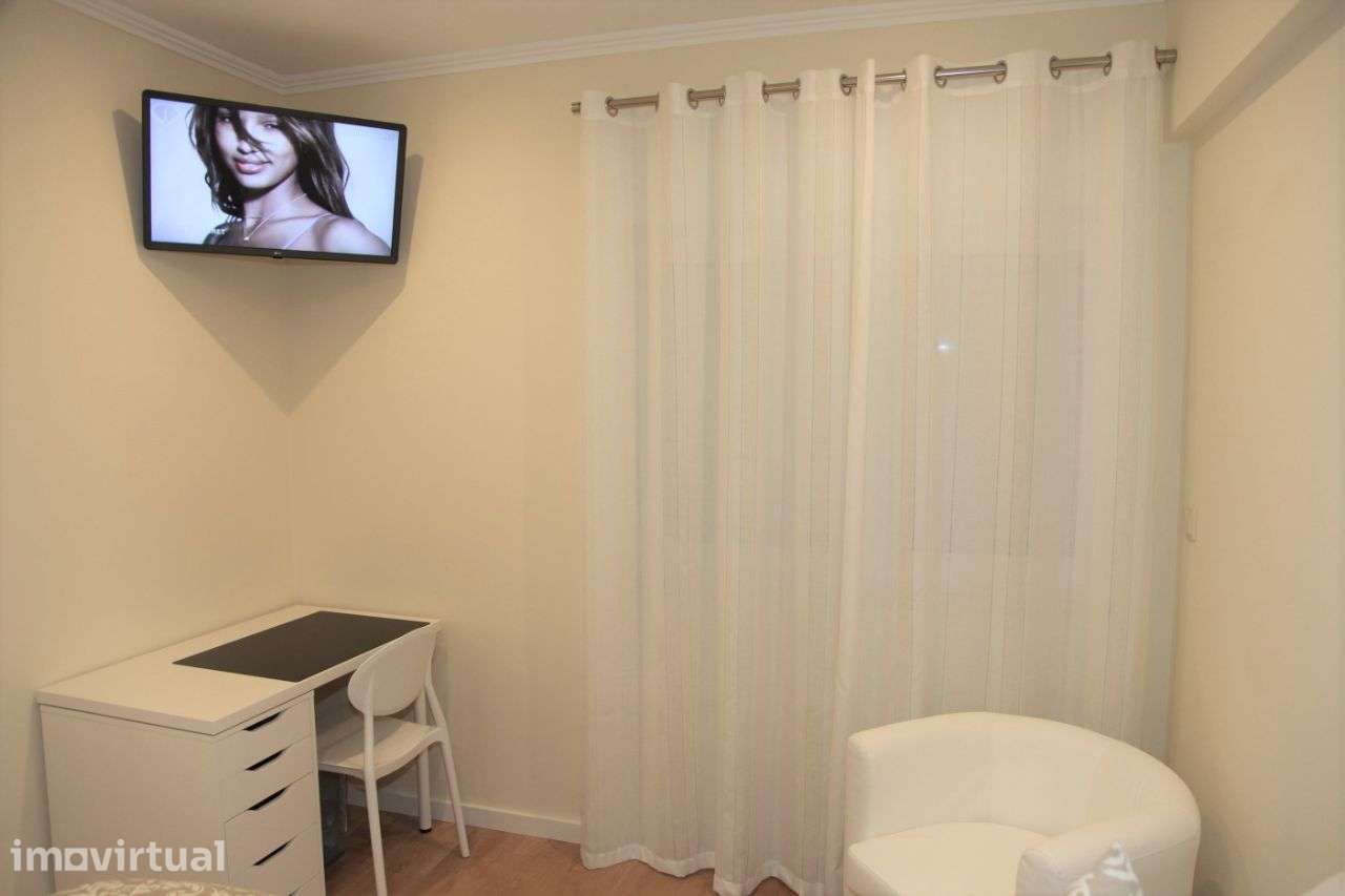 Quarto em Oeiras (c/ WC Privativa) - Grande imagem: 3/17