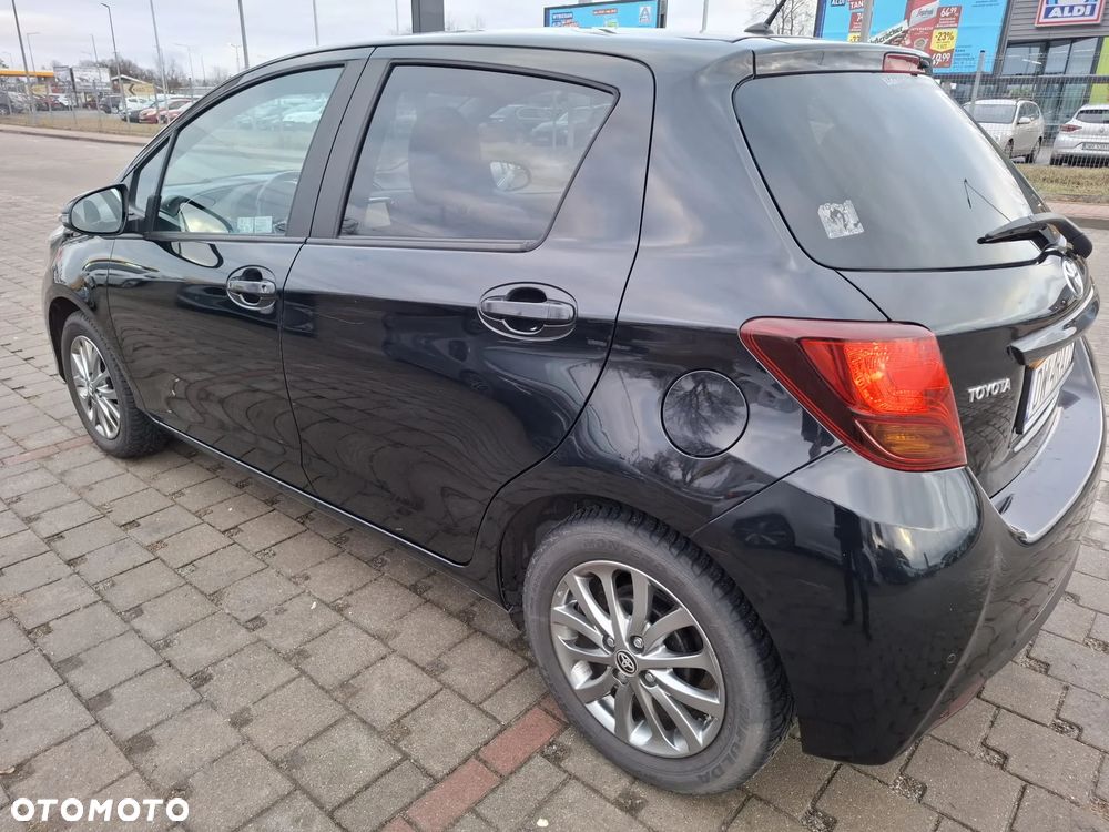 Toyota Yaris 1.33 Dynamic MS EU6 - 11