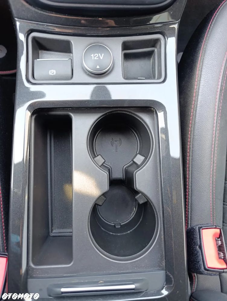 Ford Kuga 2.0 EcoBoost AWD ST Line ASS GPF - 16