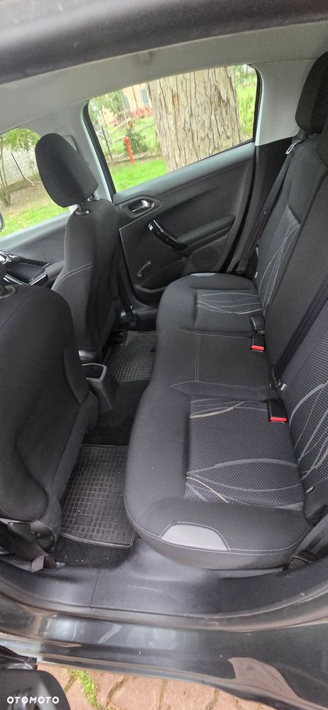 Peugeot 208 1.2 PureTech Active - 8