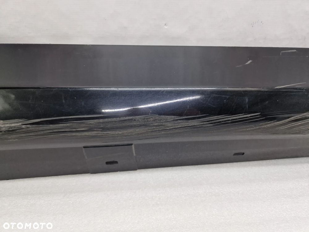 BMW E90 / E91 05- PRAWA LISTWA PROGOWA / NAKŁADKA PROGU , NR 5171-7062298 , NR AUKCJI PR433 - 7