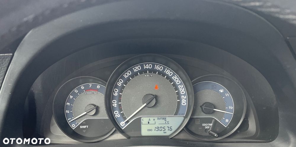 Toyota Auris 1.33 VVT-i Life - 9