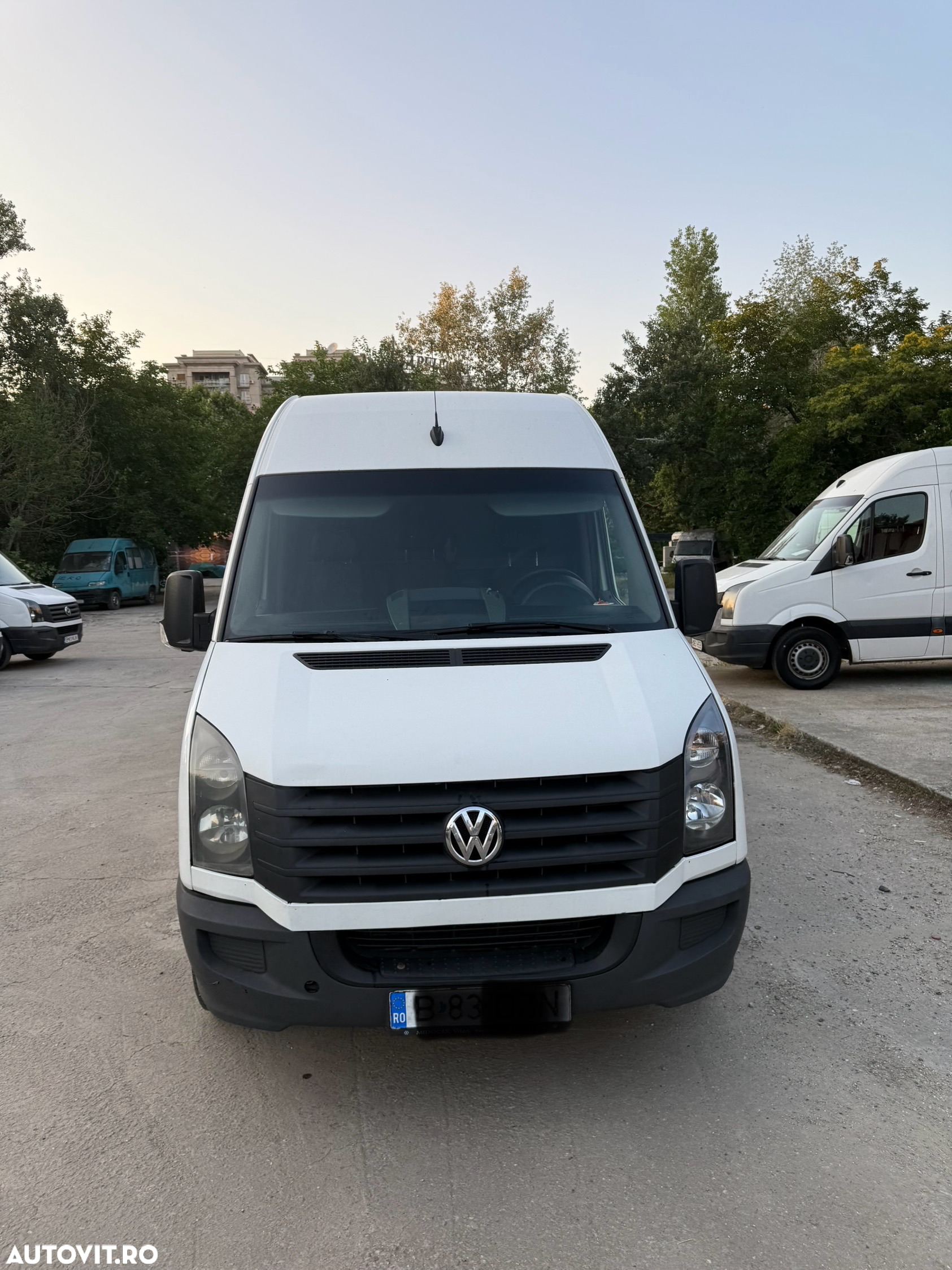 Volkswagen Crafter 2017 VW 2.0 140cai Unic Proprietar de Noua Km Reali Carte Service Istoric Complet Stare buna Fără rugina Duba Autoutilitara NU Sprinter - 27