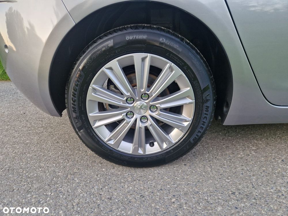 Peugeot 308 - 33