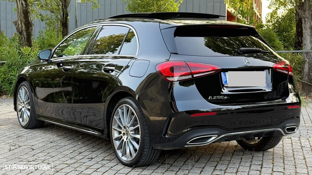 Mercedes-Benz A 250 e AMG Line - 15