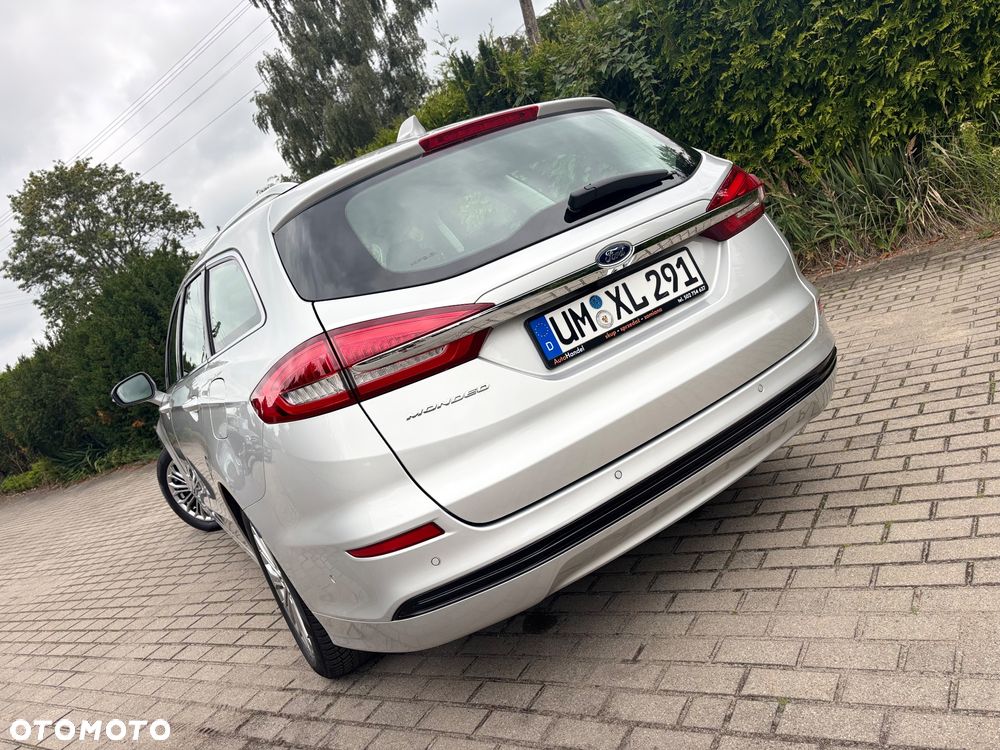 Ford Mondeo 2.0 Hybrid Titanium - 3