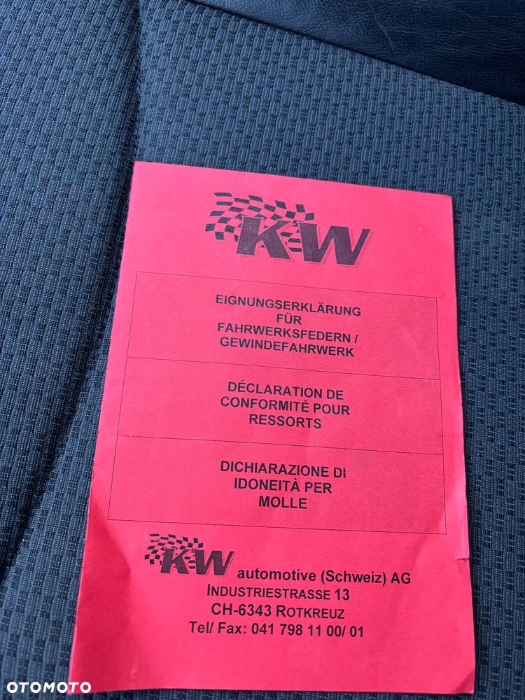 BMW Seria 3 320d xDrive DPF - 32