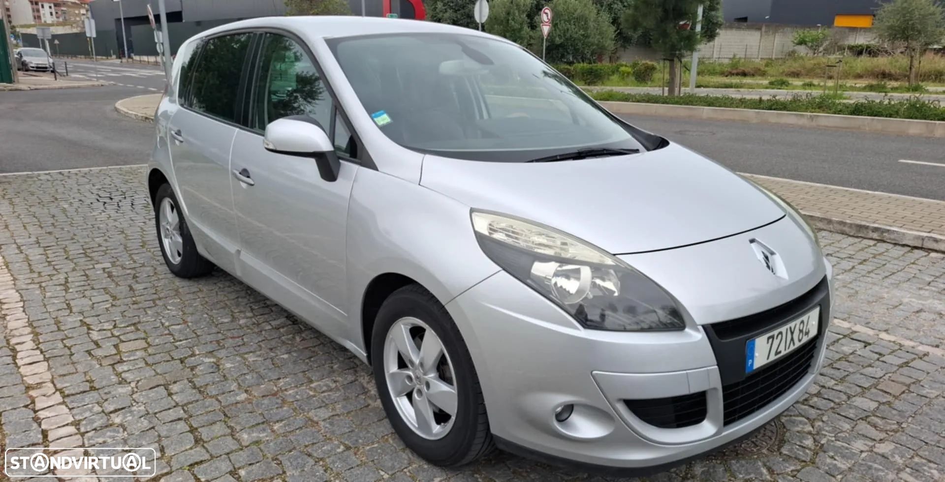 Renault Scénic 1.5 dCi Dynamique S - 1