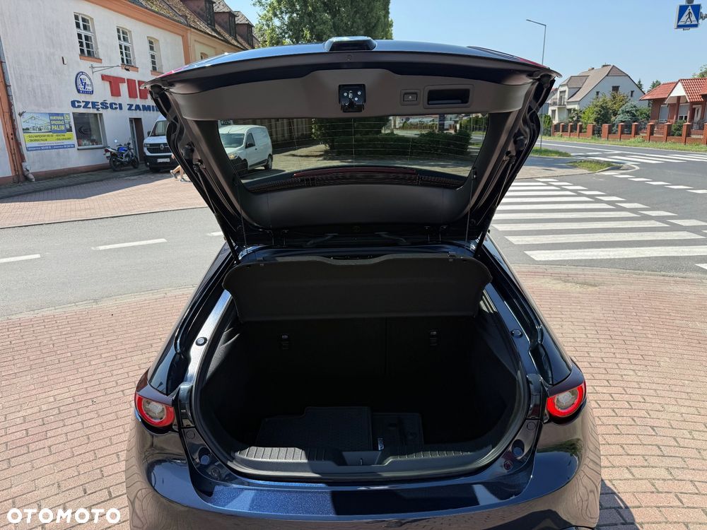 Mazda 3 SKYACTIV-G 2.0 M-Hybrid - 18