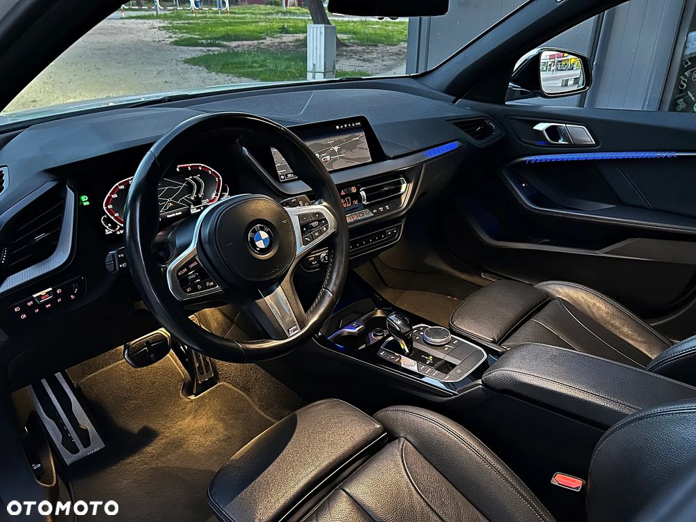 BMW Seria 1 118d M Sport Shadow - 25