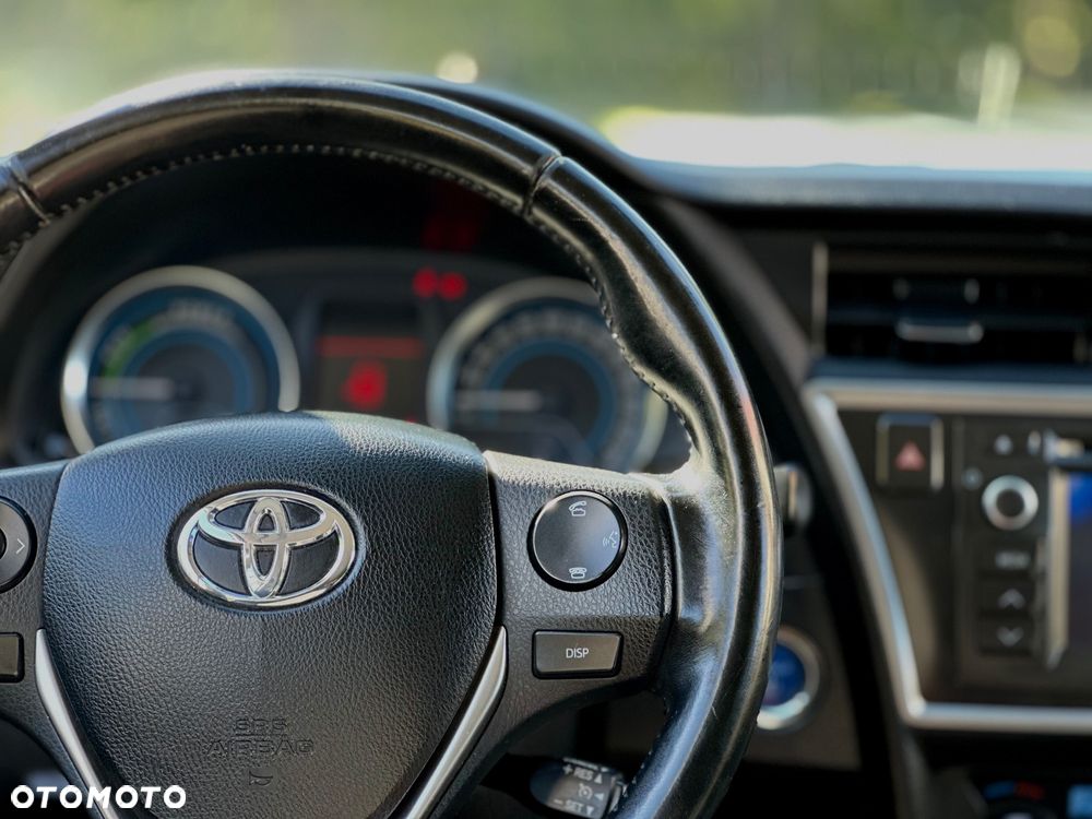 Toyota Auris 1.8 HSD Luna - 11
