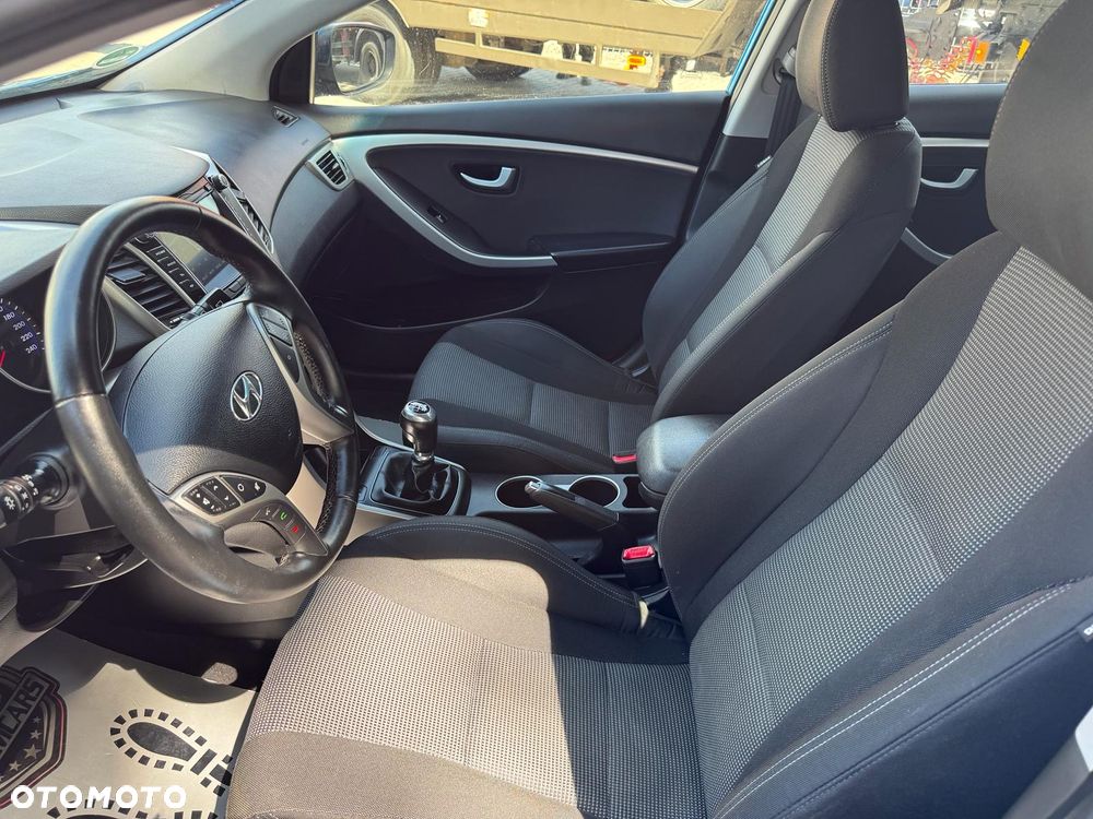 Hyundai i30 - 34